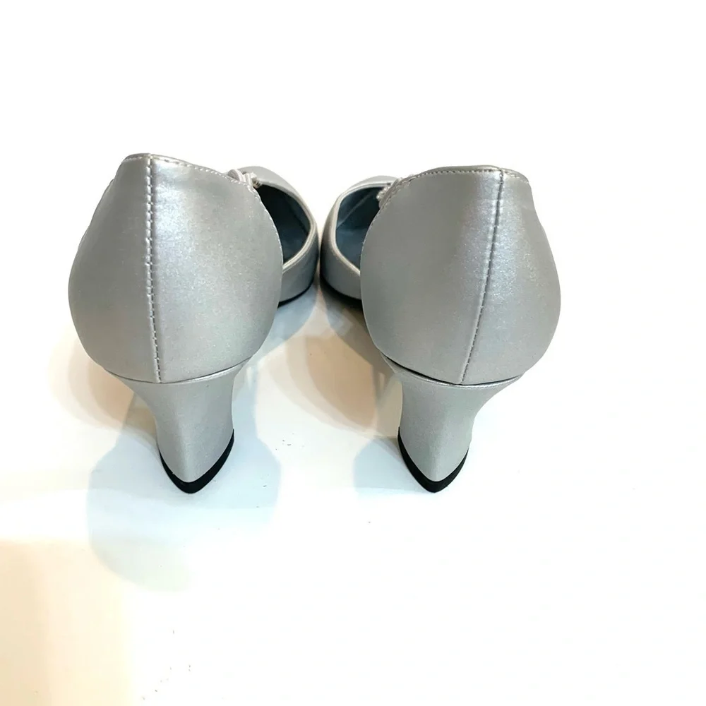 Easy Street Narrow Width Moonlight Pumps Women's 7N Silver Jeweled Strap Slip on